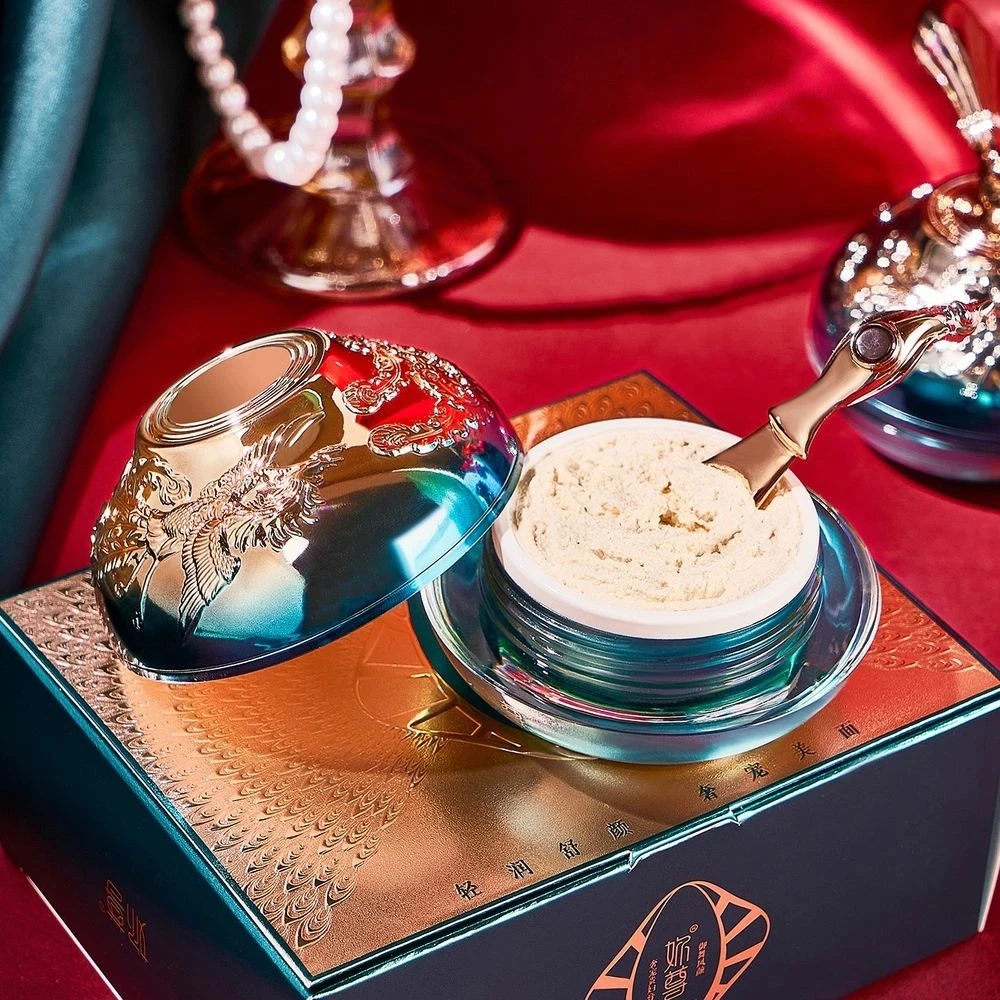 Luksusowy szlachetny damski kr – Luxury Skincare Aesthetic recenzja i cena