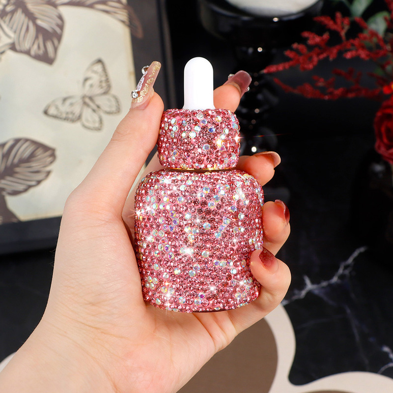 Esencje podróżne w stylu light – Luxury Skincare Essence recenzja i cena